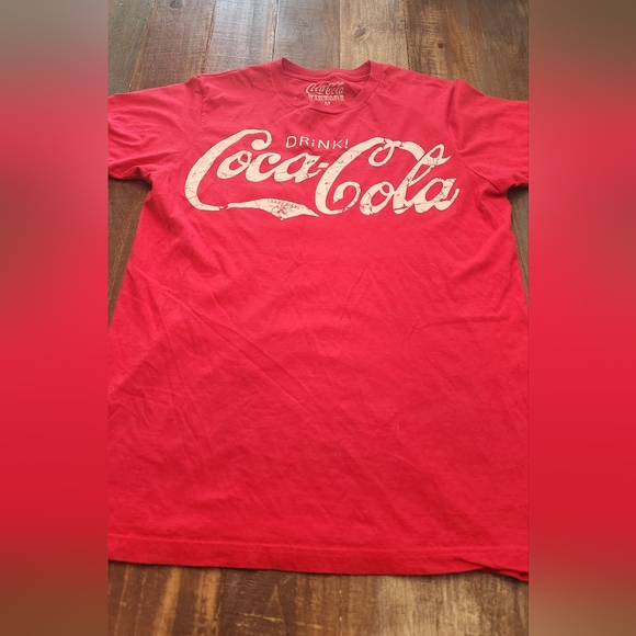 Vintage Coca-Cola Tshirt - Picture 2 of 5